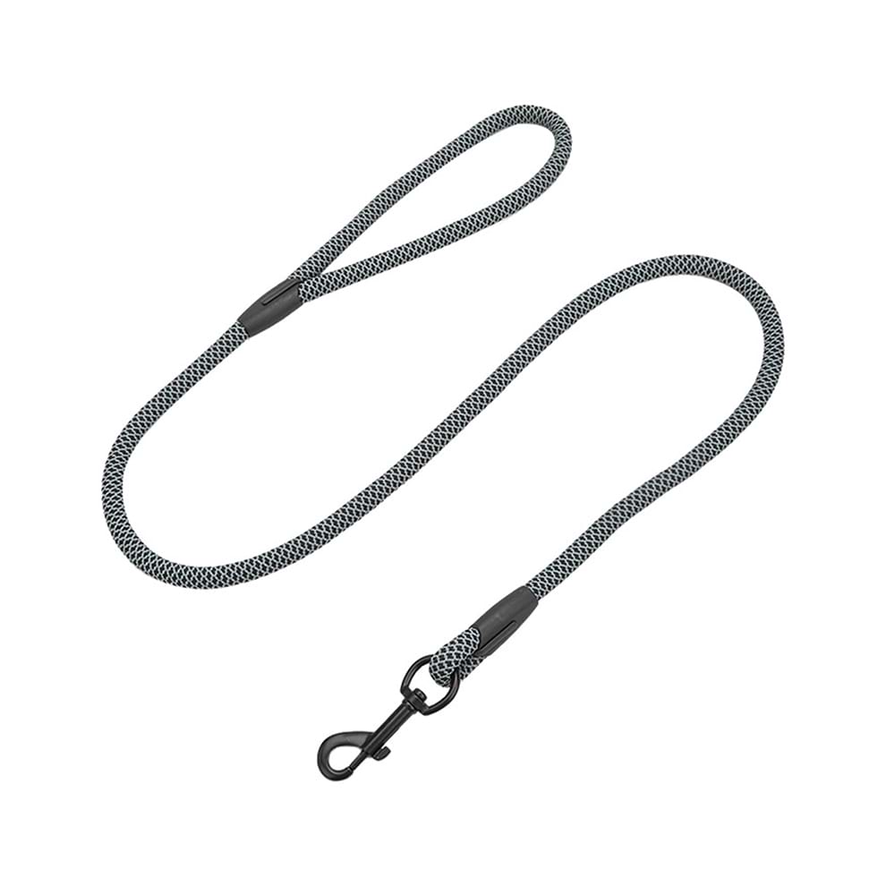 Durable reflective rope leash designed specifically for large dogs, ensuring night-time travel safety and secure control.