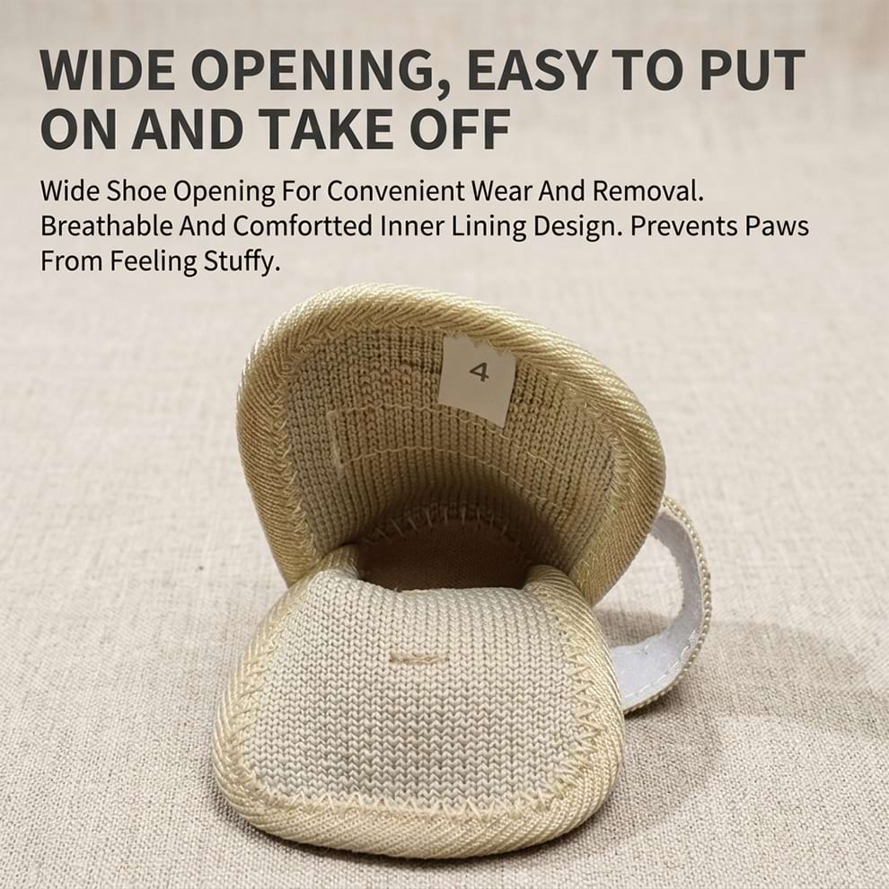 Easy to put on dog shoes featuring a wide opening and a comfortable inner lining, preventing paws from feeling stuffy while ensuring quick wear.